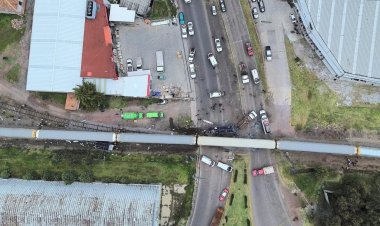 Familiares de víctimas del accidente en Atlacomulco aseguran que empresas implicadas no han brindado apoyo