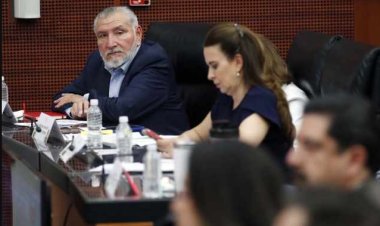 Interponen solicitud de juicio político contra Adán Augusto