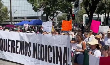 Gobierno debe 14 mil mdp a la industria farmacéutica, ante señalamientos de desabasto