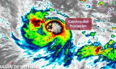Huracán Narda de categoría 2 se aleja de las costas frente al Pacífico
