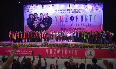Voz en Punto, ensamble vocal, se presentó en Tecomatlán, Puebla