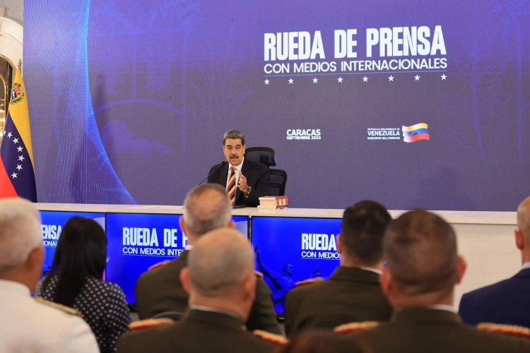 Venezuela no cederá a chantajes y amenazas, sostiene Maduro