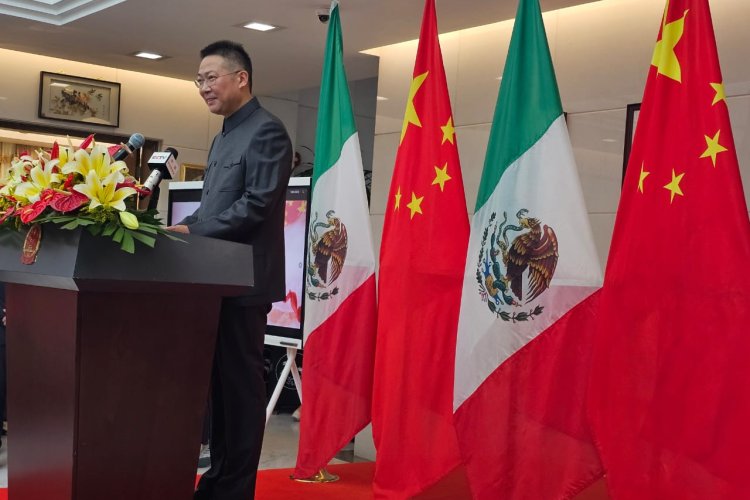 Conmemoran en México el 76 aniversario de la fundación de la República Popular china