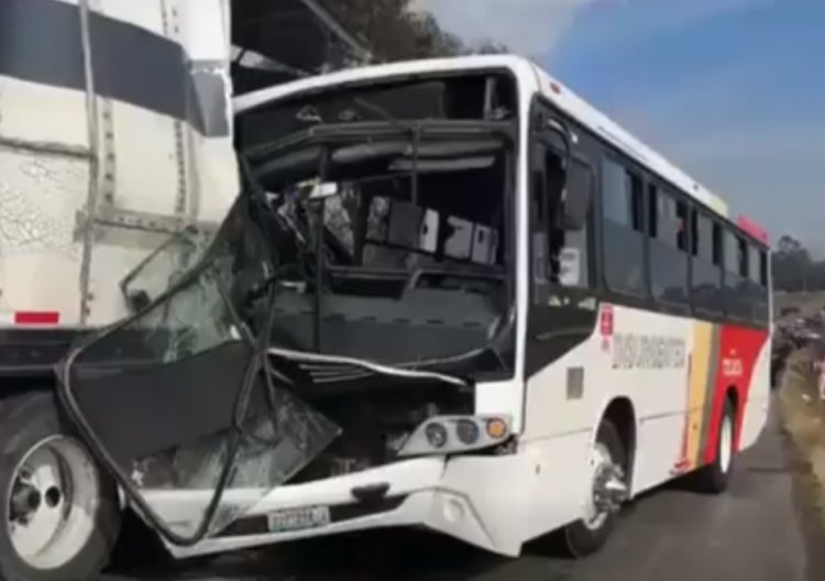 Pasajeros denuncian asalto en camión de Toluca
