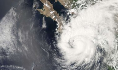 Huracán Priscila se intensifica a categoría 2; alertan por fuertes lluvias en próximas horas