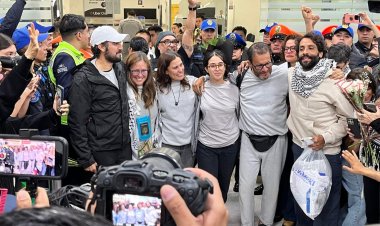 Regresan a México activistas detenidos en Israel que formaban parte de flotilla que llevaba ayuda humanitaria a Gaza