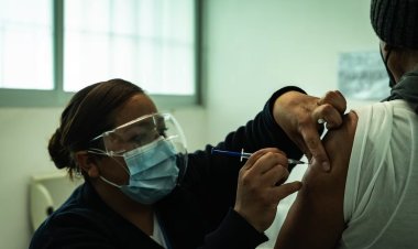 Inicia campaña de vacunación invernal; darán prioridad a estados con afectaciones por lluvias