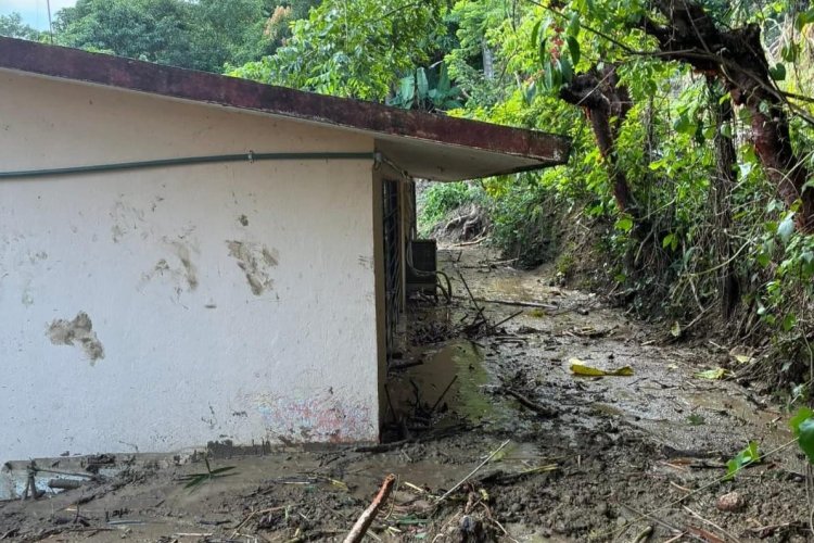 Más de 300 escuelas sufrieron daños por fuertes lluvia en la zona norte de Veracruz