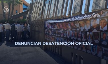 Protestan colectivos de desplazados y familiares de desaparecidos en Chilpancingo