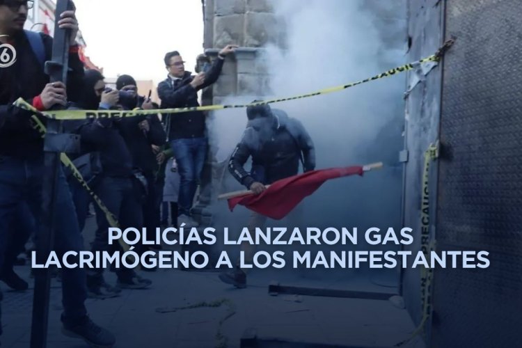 Movilización de la CNTE en el Zócalo termina en confrontación con policías de la CDMX