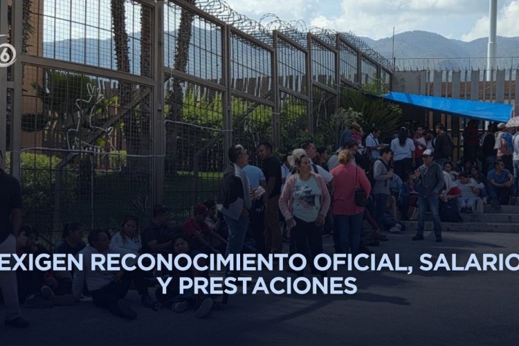 Protestan maestros de preparatorias populares de Guerrero