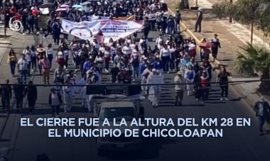 Bloquean carretera México-Texcoco por falta de seguridad en preparatoria