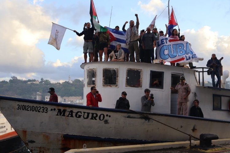 Galería: Arriba flotilla solidaria con donaciones de primera necesidad a Cuba