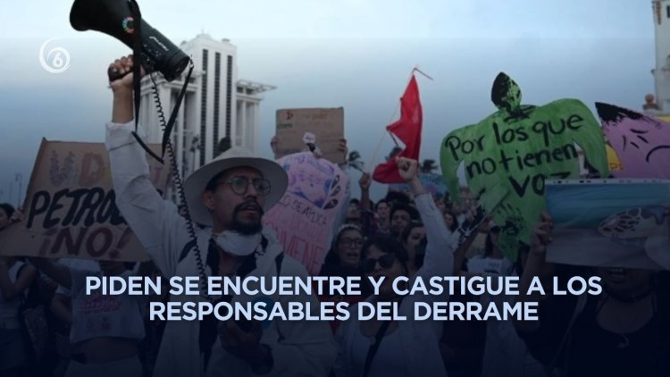 Ambientalistas marchan en Veracruz, exigen transparencia sobre el daño causado por el derrame de hidrocarburo
