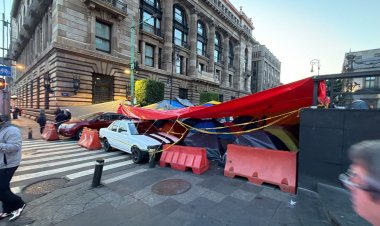 Muere integrante de la CNTE en campamento instalado cerca del Zócalo capitalino