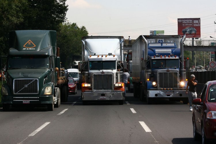 Habrá cierres viales por megamarcha de transportistas y campesinos en CDMX