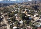 Regresan algunos de los desplazados de Teticic; reportan casas saqueadas y animales muertos