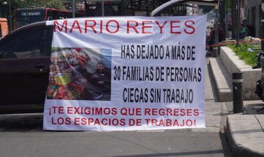 Gobierno de CDMX les quita espacios de trabajo a invidentes