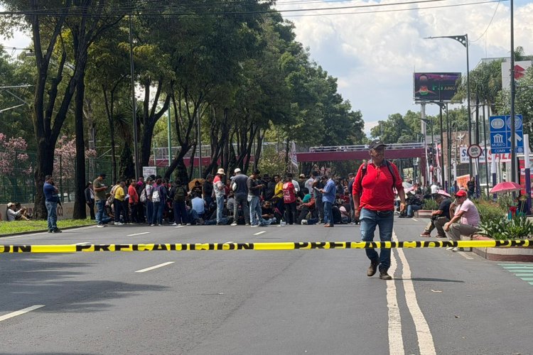 Movilización de la CNTE genera afectaciones viales y cierres en estaciones del Metro