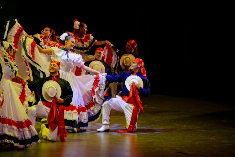 Folklore mundial llega a la Mixteca con festival gratuito
