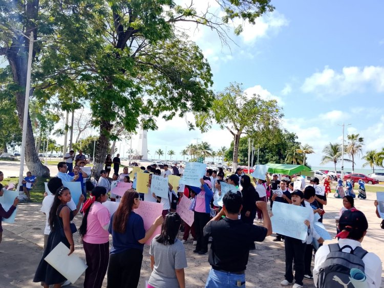 Estudiantes de Carrillo Puerto van a protesta